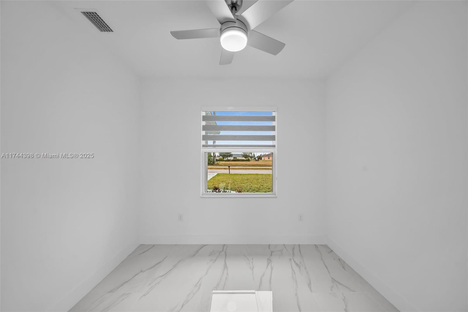 Real estate property located at 1009 El Dorado Blvd N, Lee, Cape Coral, Cape Coral, FL