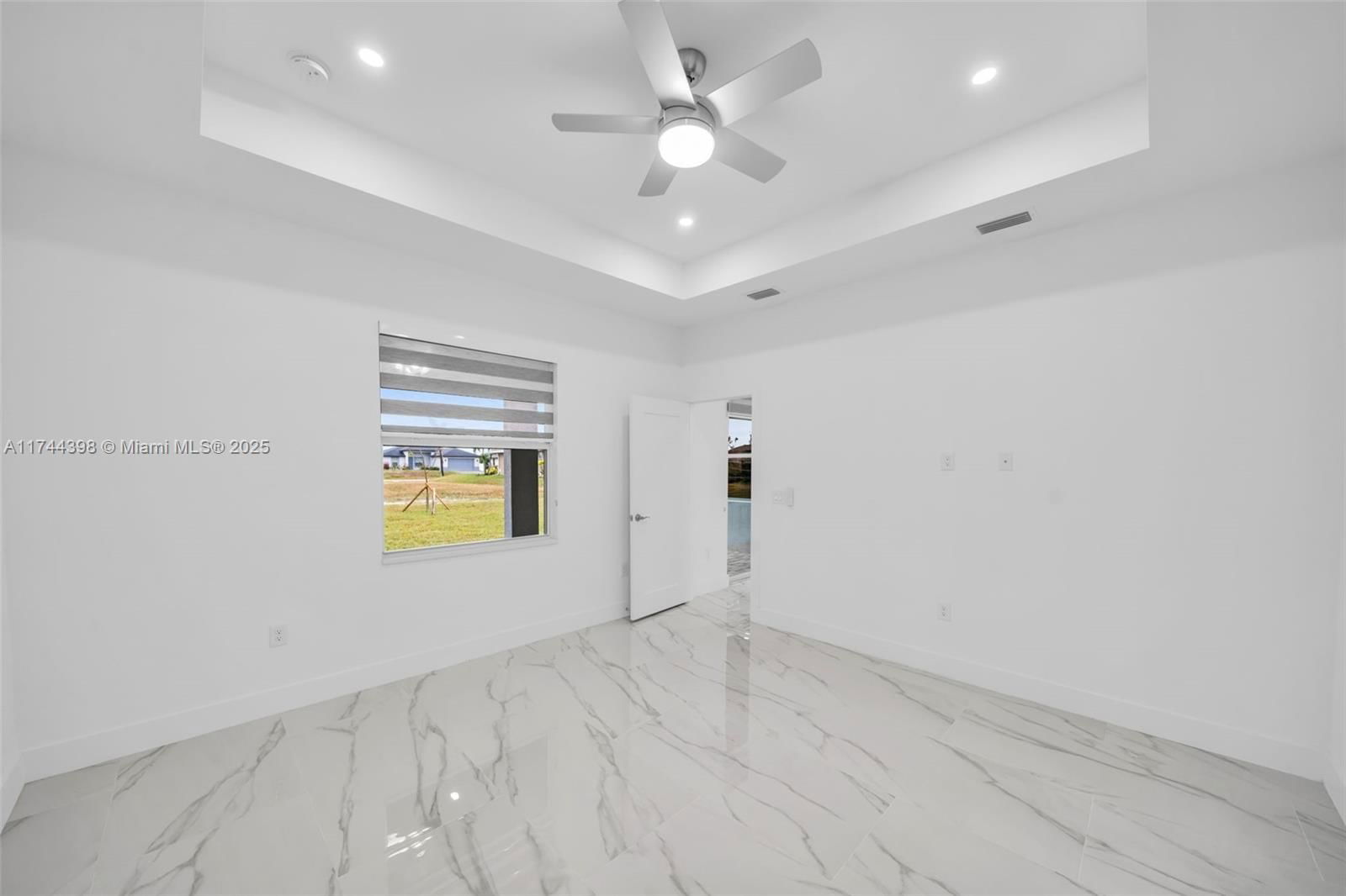 Real estate property located at 1009 El Dorado Blvd N, Lee, Cape Coral, Cape Coral, FL