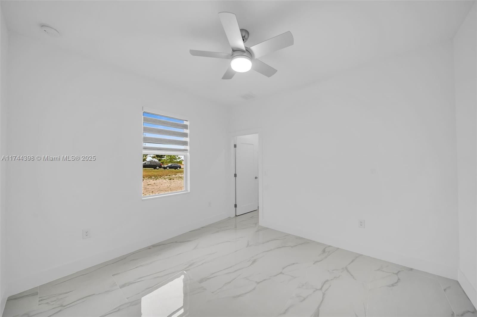 Real estate property located at 1009 El Dorado Blvd N, Lee, Cape Coral, Cape Coral, FL