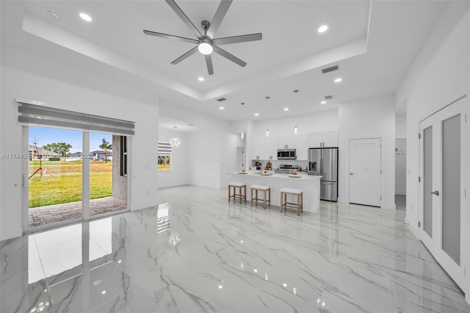Real estate property located at 1009 El Dorado Blvd N, Lee, Cape Coral, Cape Coral, FL