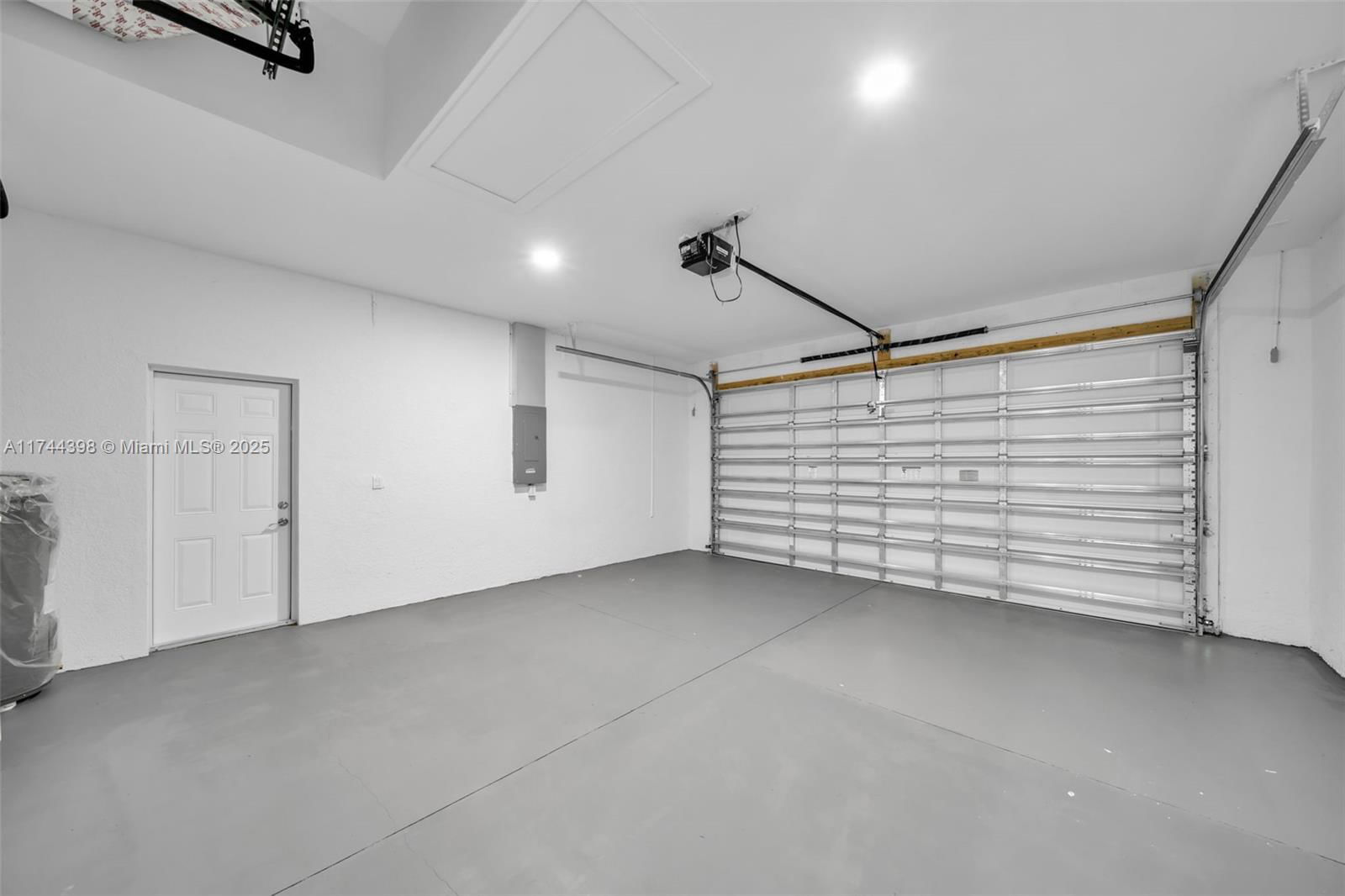 Real estate property located at 1009 El Dorado Blvd N, Lee, Cape Coral, Cape Coral, FL