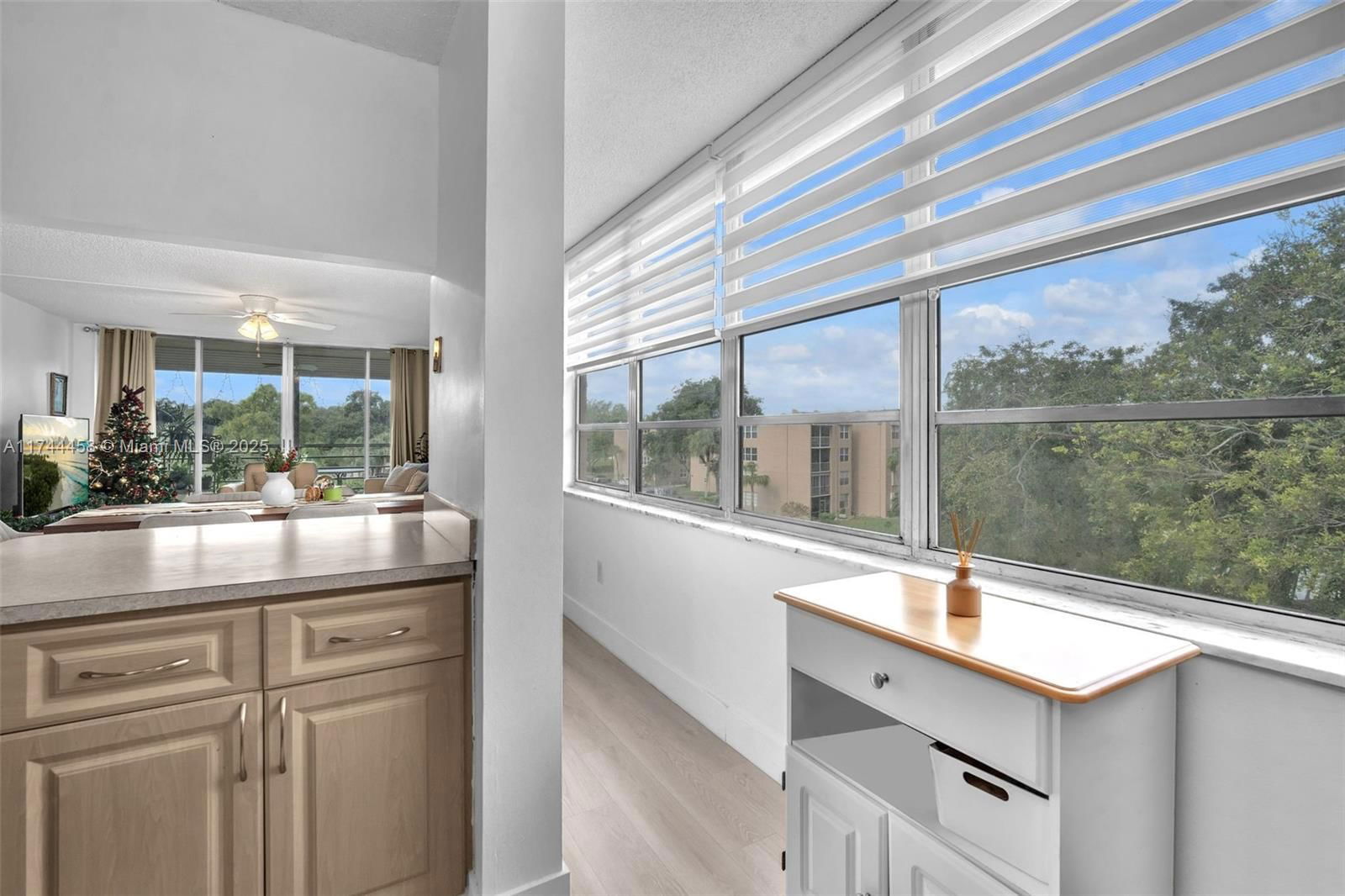 Real estate property located at 9440 Tangerine Pl #407, Broward, Tangerine Condominium Fou, Davie, FL