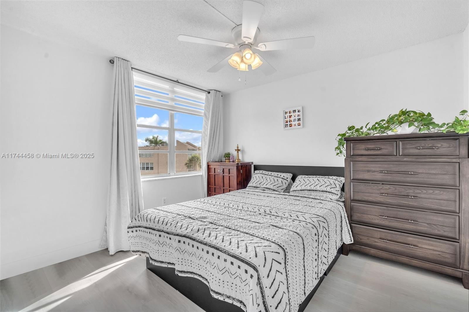 Real estate property located at 9440 Tangerine Pl #407, Broward, Tangerine Condominium Fou, Davie, FL