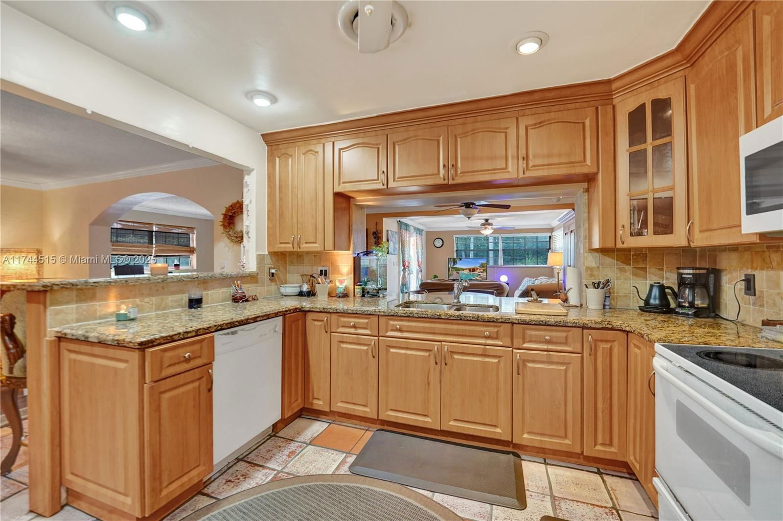 Real estate property located at 1806 42 AVE, Broward, Hollywood Hills, Hollywood, FL