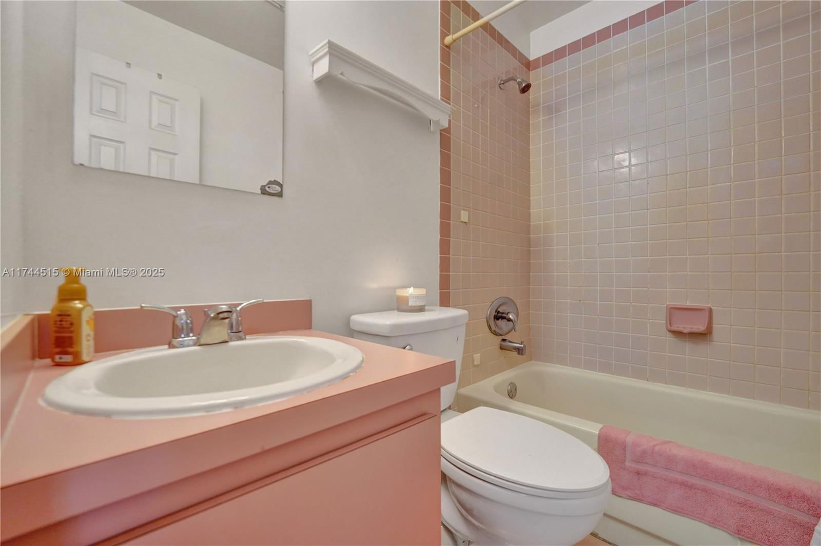 Real estate property located at 1806 42 AVE, Broward, Hollywood Hills, Hollywood, FL