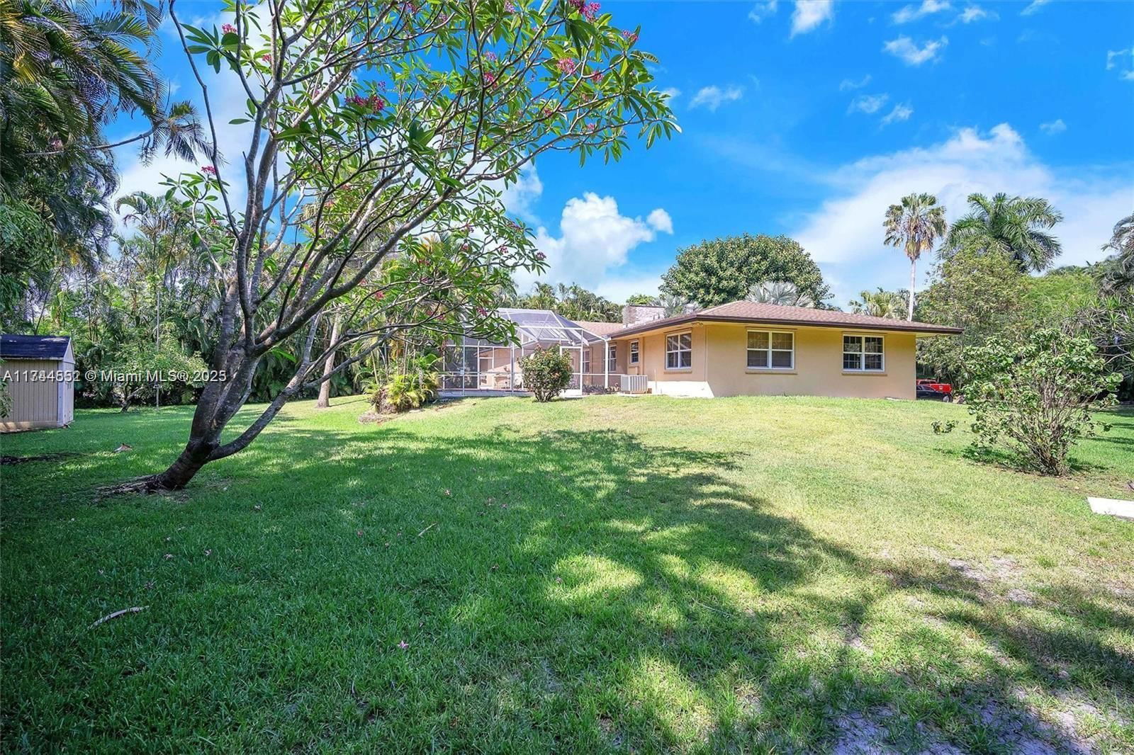 Real estate property located at 4851 106th Ave, Broward, Fla Fruit Lands Co Sub No, Davie, FL