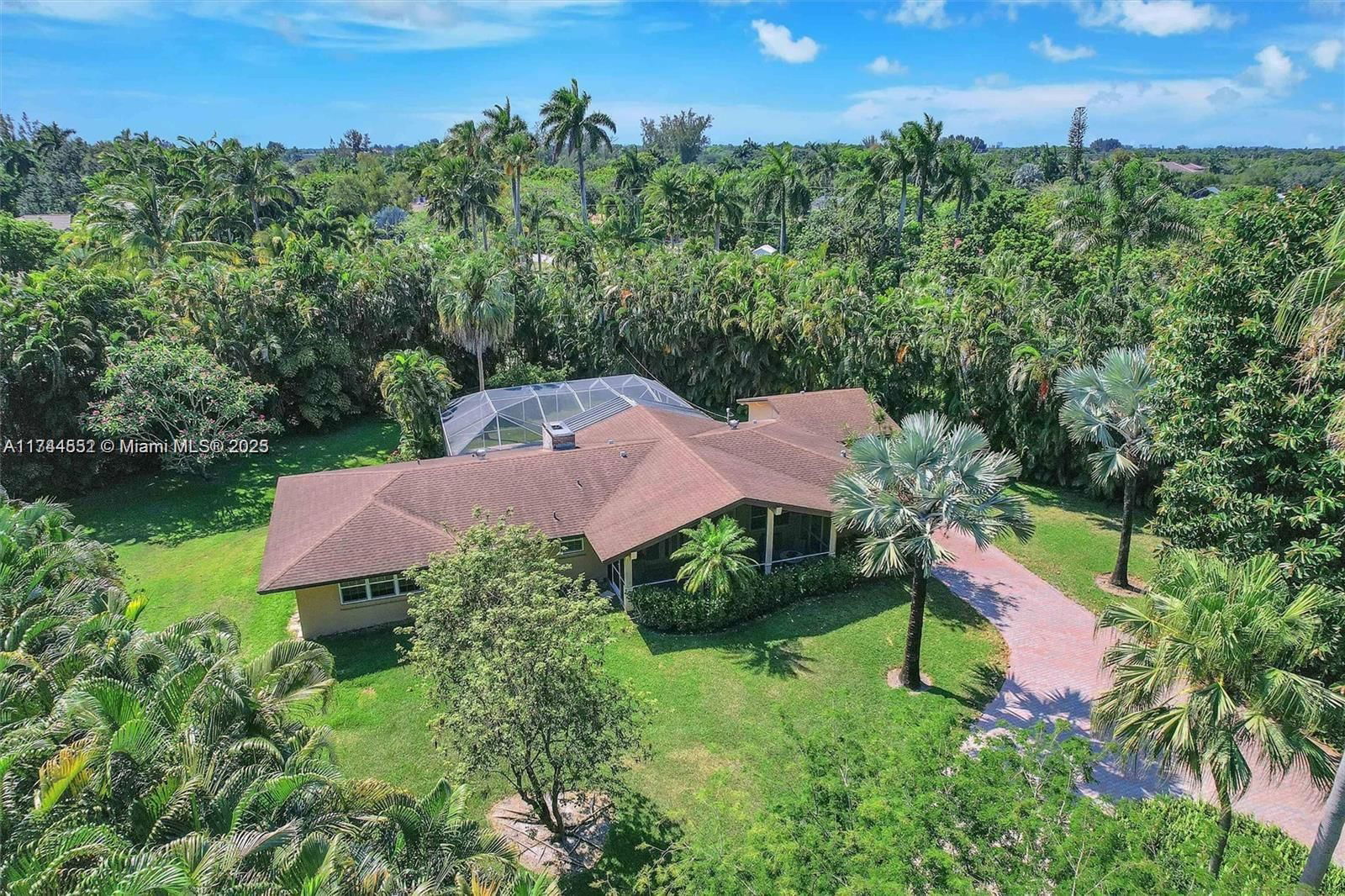 Real estate property located at 4851 106th Ave, Broward, Fla Fruit Lands Co Sub No, Davie, FL