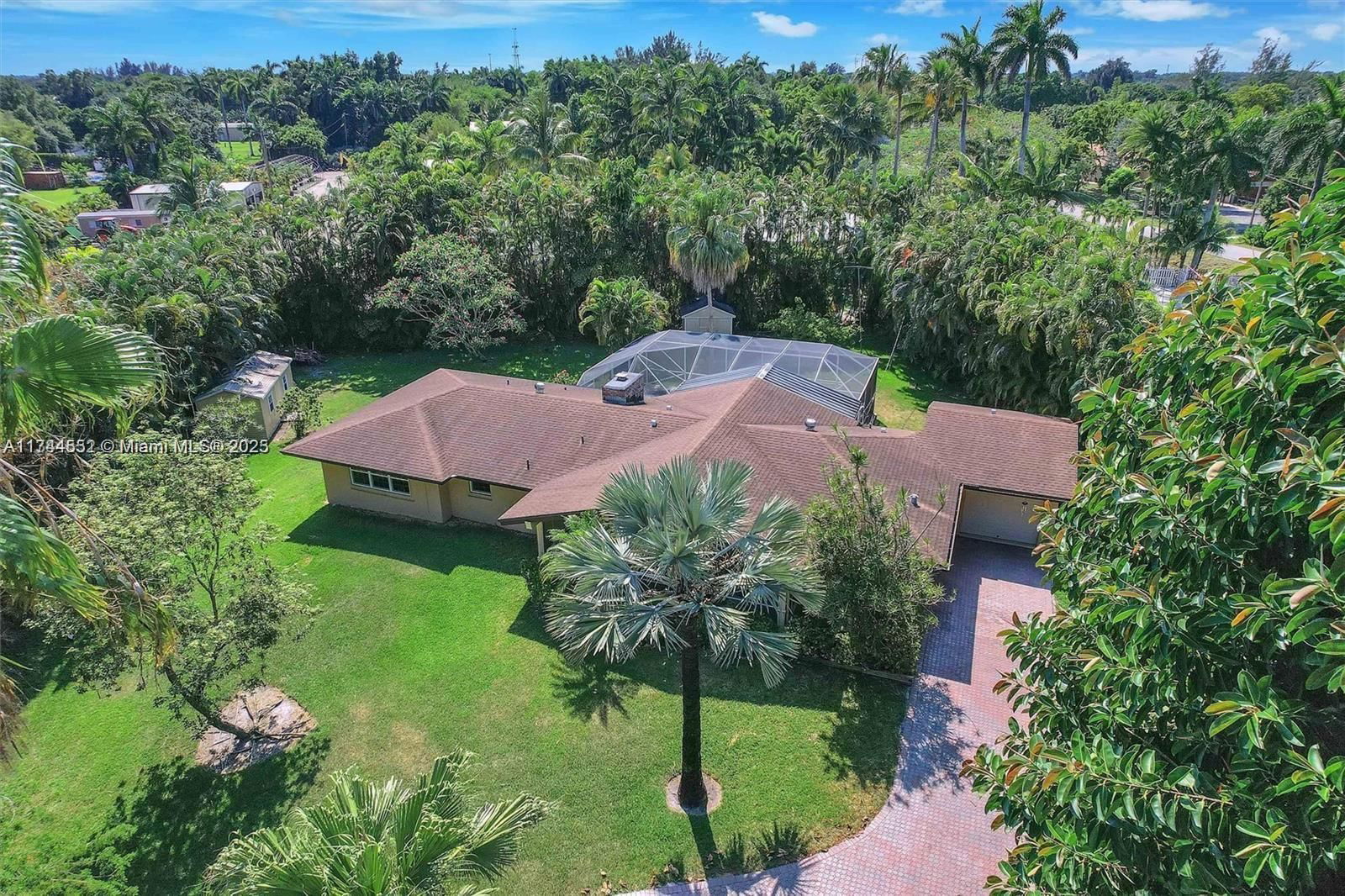 Real estate property located at 4851 106th Ave, Broward, Fla Fruit Lands Co Sub No, Davie, FL