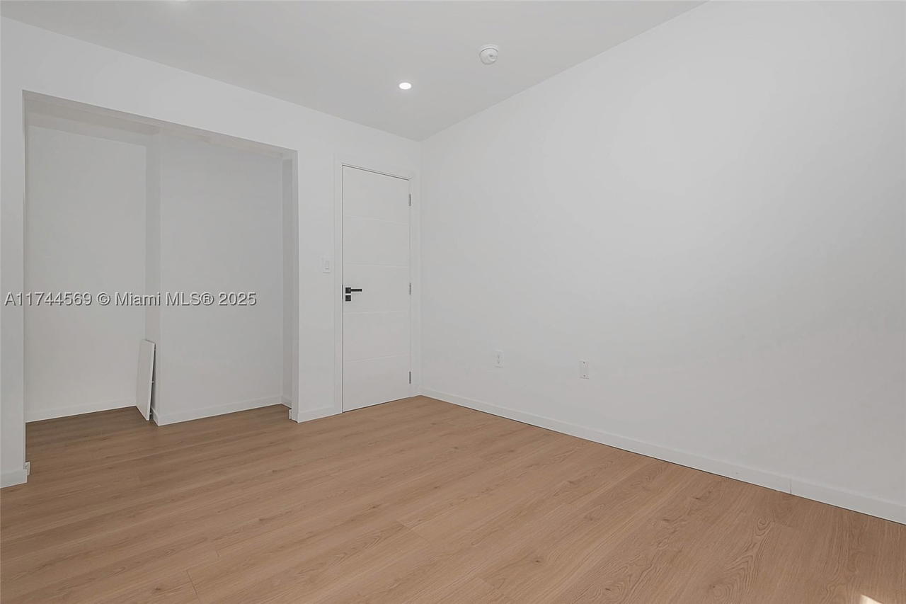 Real estate property located at 1985 Calais #3, Miami-dade, Normandy Waterway Sub, Miami Beach, FL