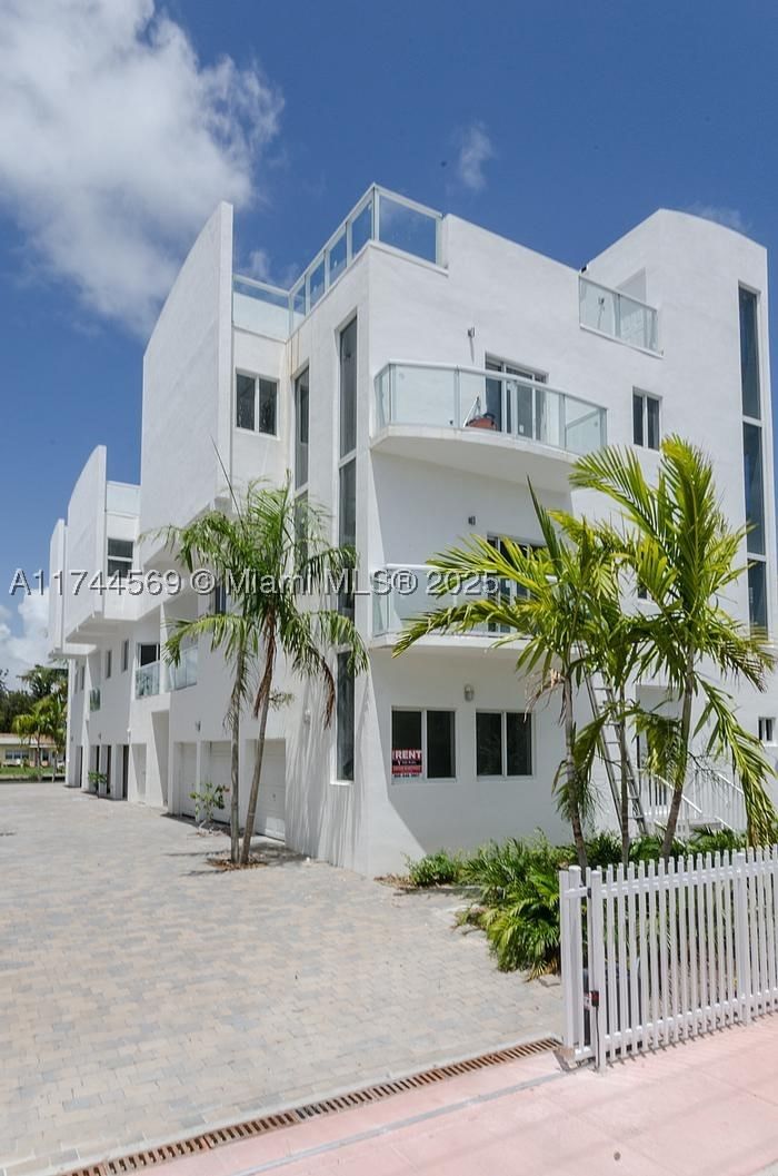 Real estate property located at 1985 Calais #3, Miami-dade, Normandy Waterway Sub, Miami Beach, FL