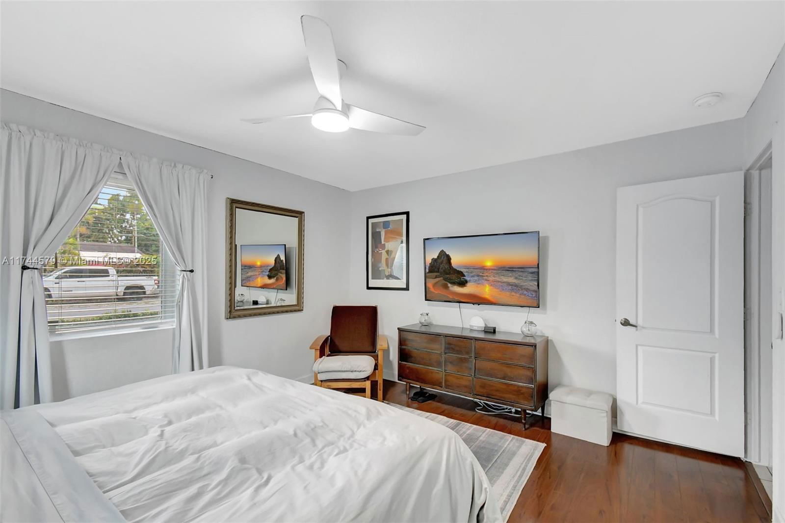Real estate property located at 335 100th St, Miami-dade, Parkers Shores, Miami, FL