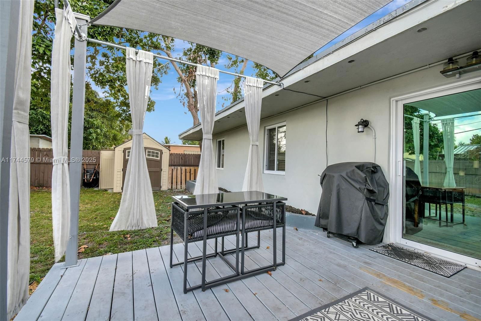 Real estate property located at 335 100th St, Miami-dade, Parkers Shores, Miami, FL
