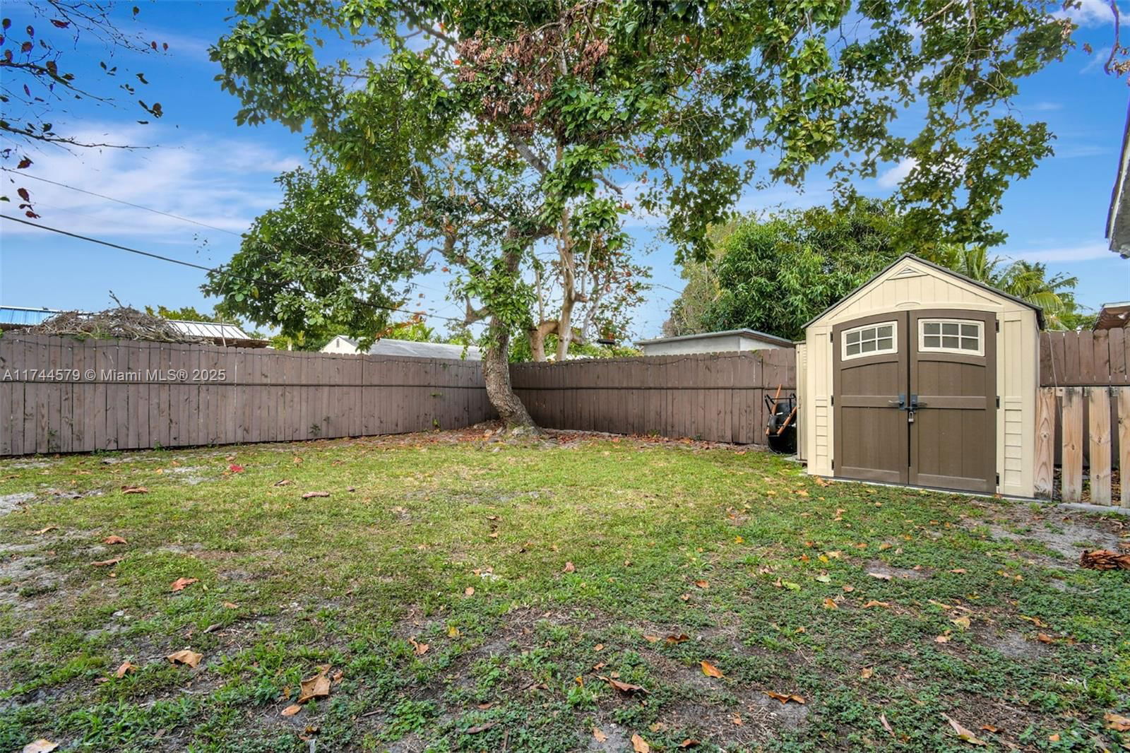 Real estate property located at 335 100th St, Miami-dade, Parkers Shores, Miami, FL