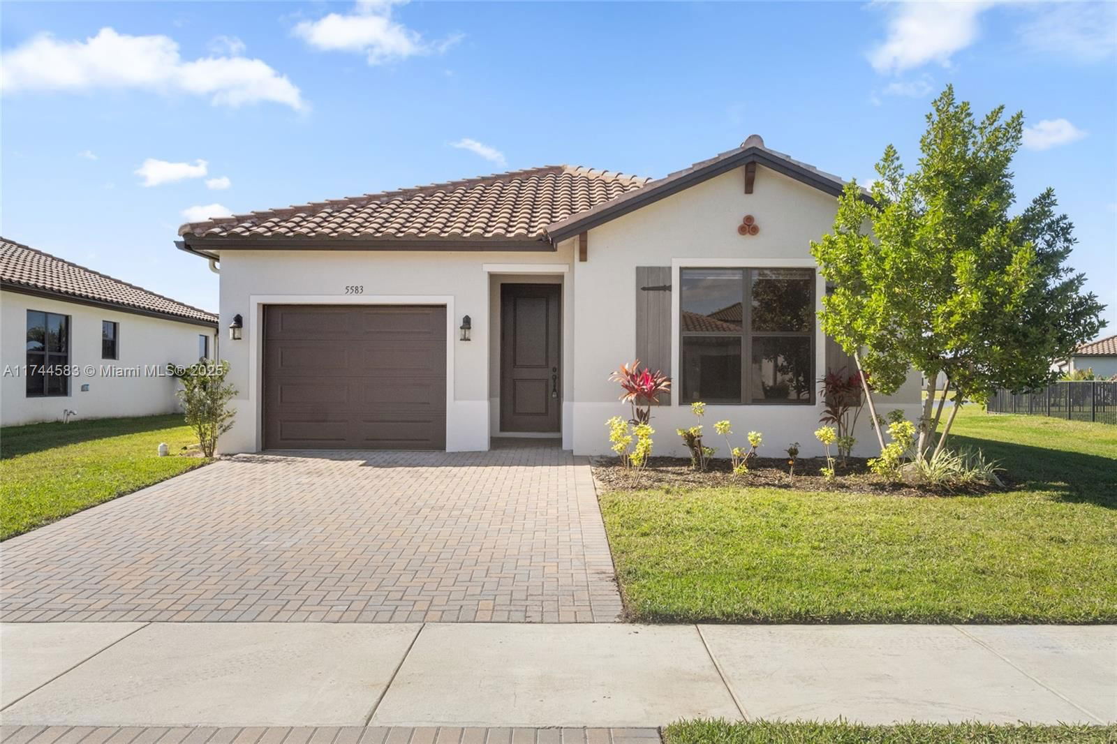 Real estate property located at 5583 Morino Way, Collier, Silverwood At Ave Maria, Ave Maria, FL