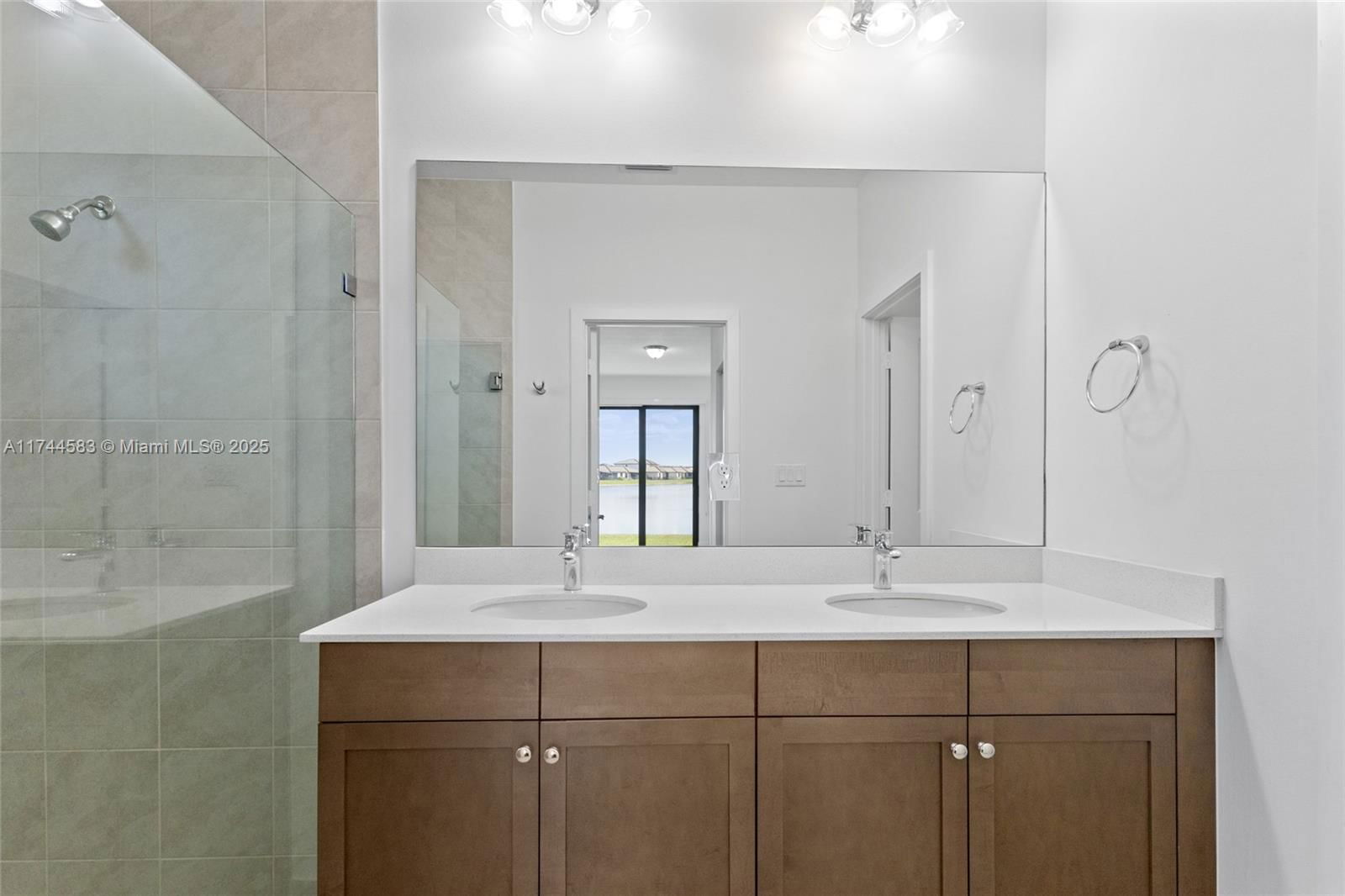 Real estate property located at 5583 Morino Way, Collier, Silverwood At Ave Maria, Ave Maria, FL