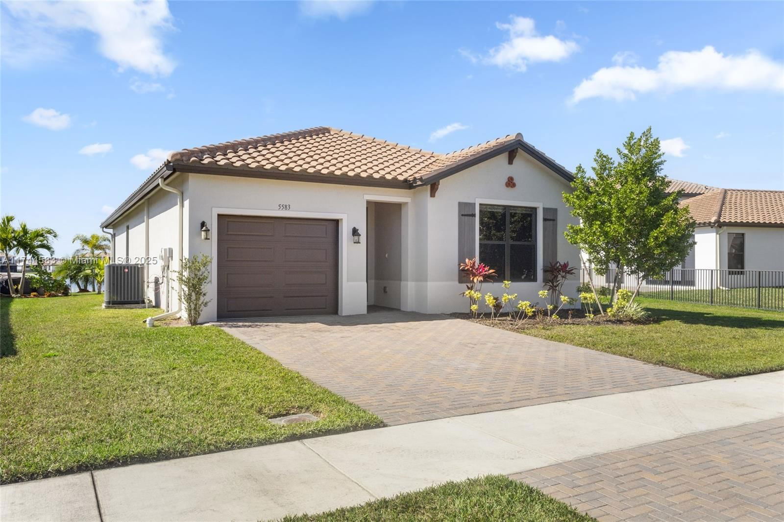 Real estate property located at 5583 Morino Way, Collier, Silverwood At Ave Maria, Ave Maria, FL