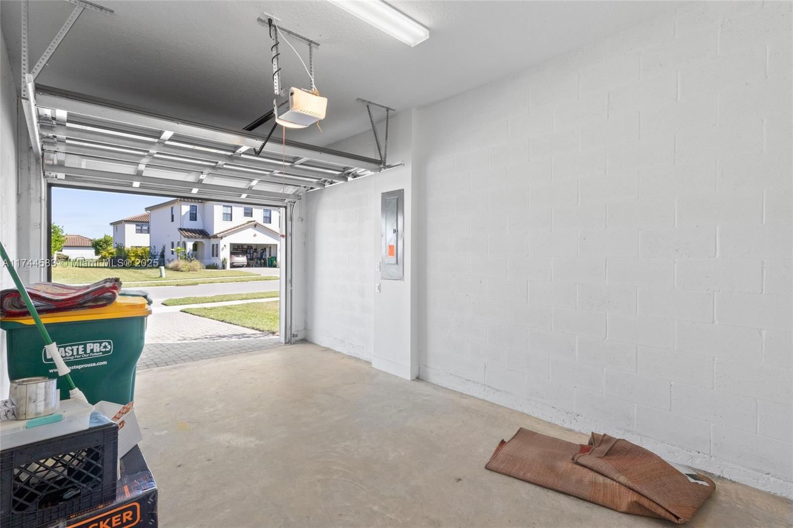 Real estate property located at 5583 Morino Way, Collier, Silverwood At Ave Maria, Ave Maria, FL