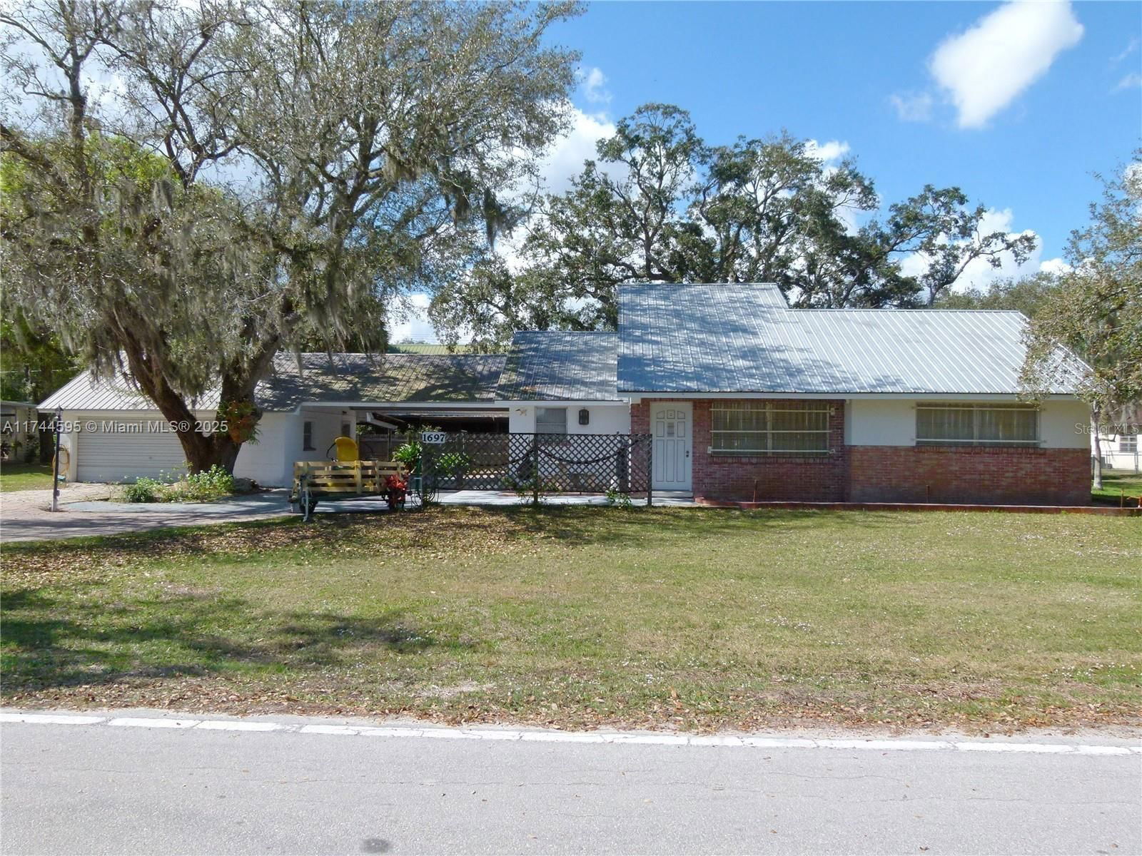 Real estate property located at 1697 23rd Terrace, Okeechobee, River Lake Estates, Okeechobee, FL