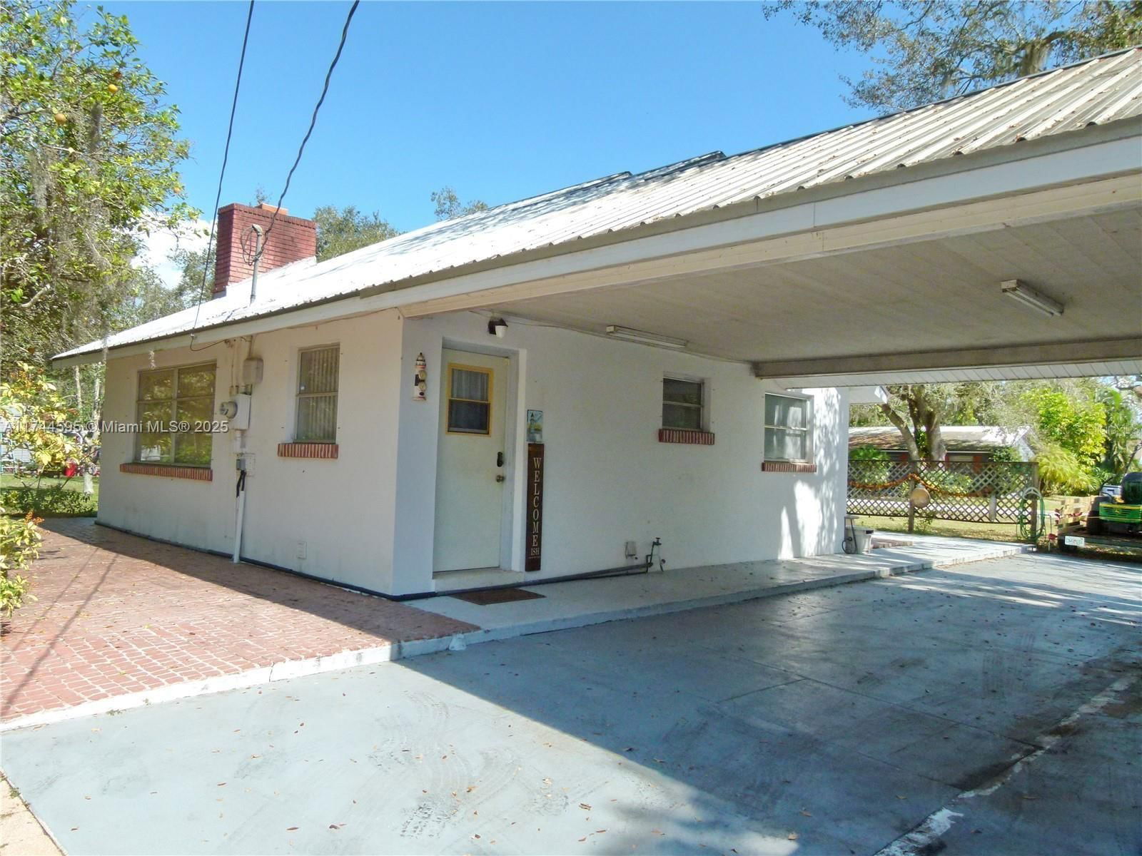 Real estate property located at 1697 23rd Terrace, Okeechobee, River Lake Estates, Okeechobee, FL
