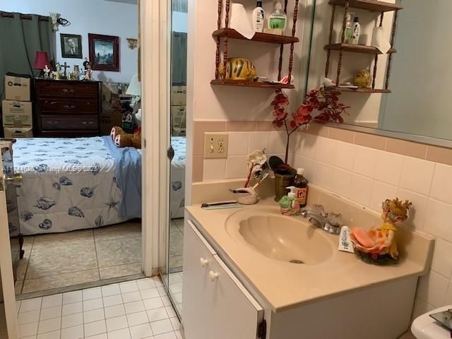 Real estate property located at 6121 24th Ave #106, Miami-dade, Segovia Villas Condo, Hialeah, FL