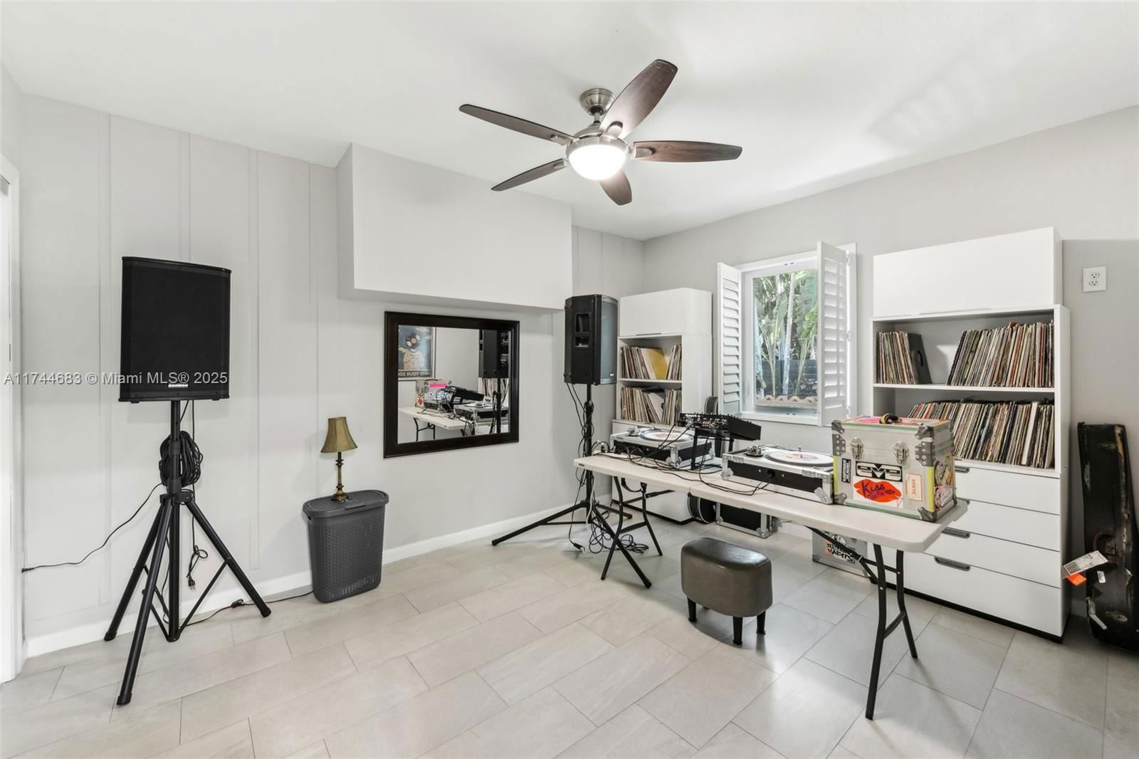 Real estate property located at 1785 137th Ter, Miami-dade, Carlaine Terr 1st Addn, North Miami, FL