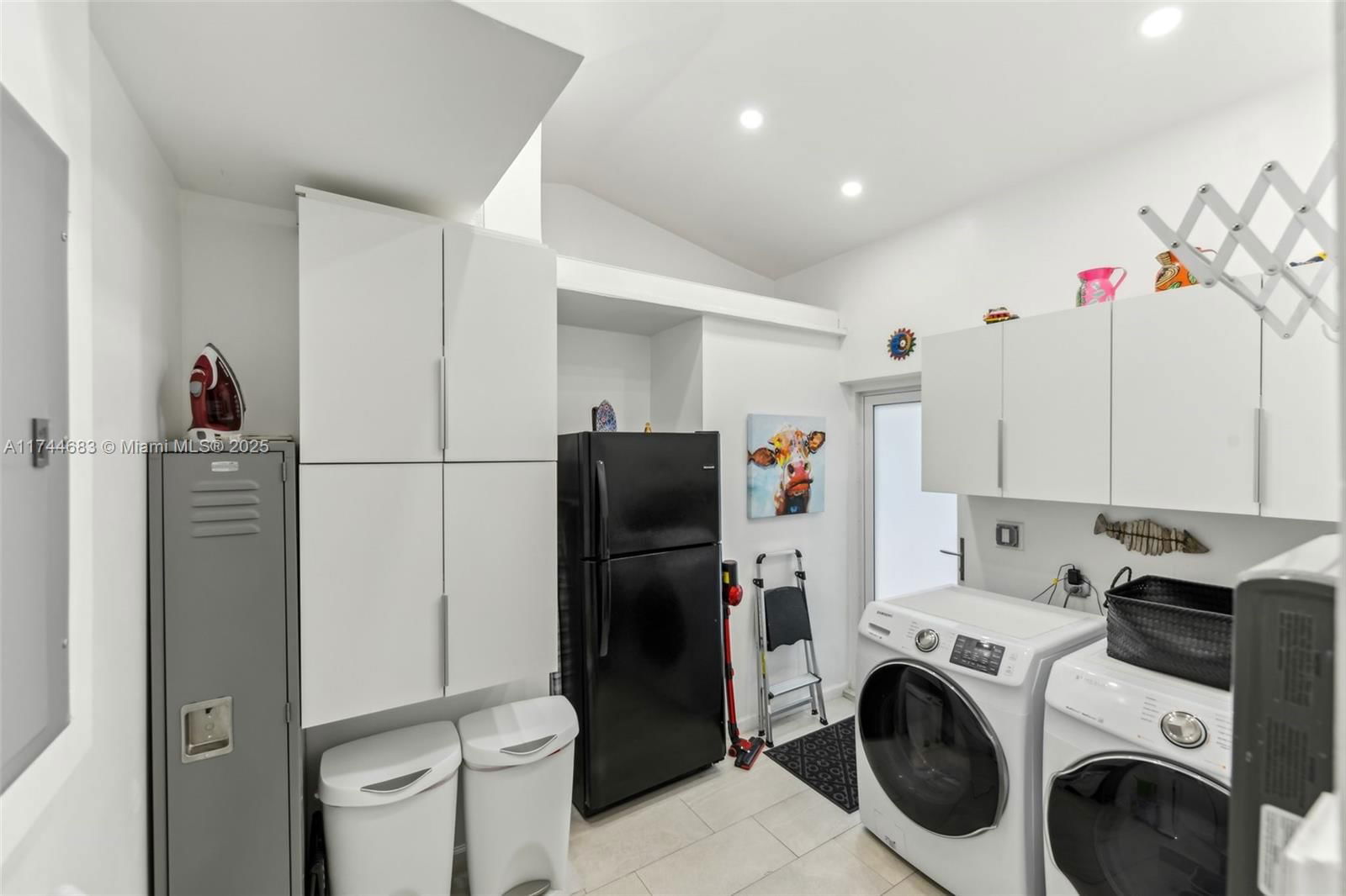 Real estate property located at 1785 137th Ter, Miami-dade, Carlaine Terr 1st Addn, North Miami, FL