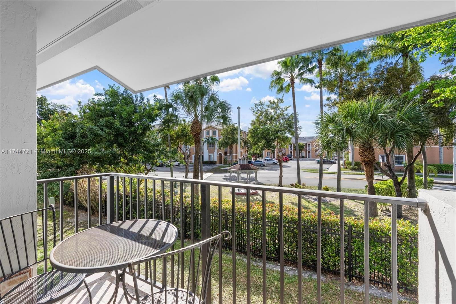 Real estate property located at 7230 179th St #208, Miami-dade, Villa Bellini Condo, Hialeah, FL