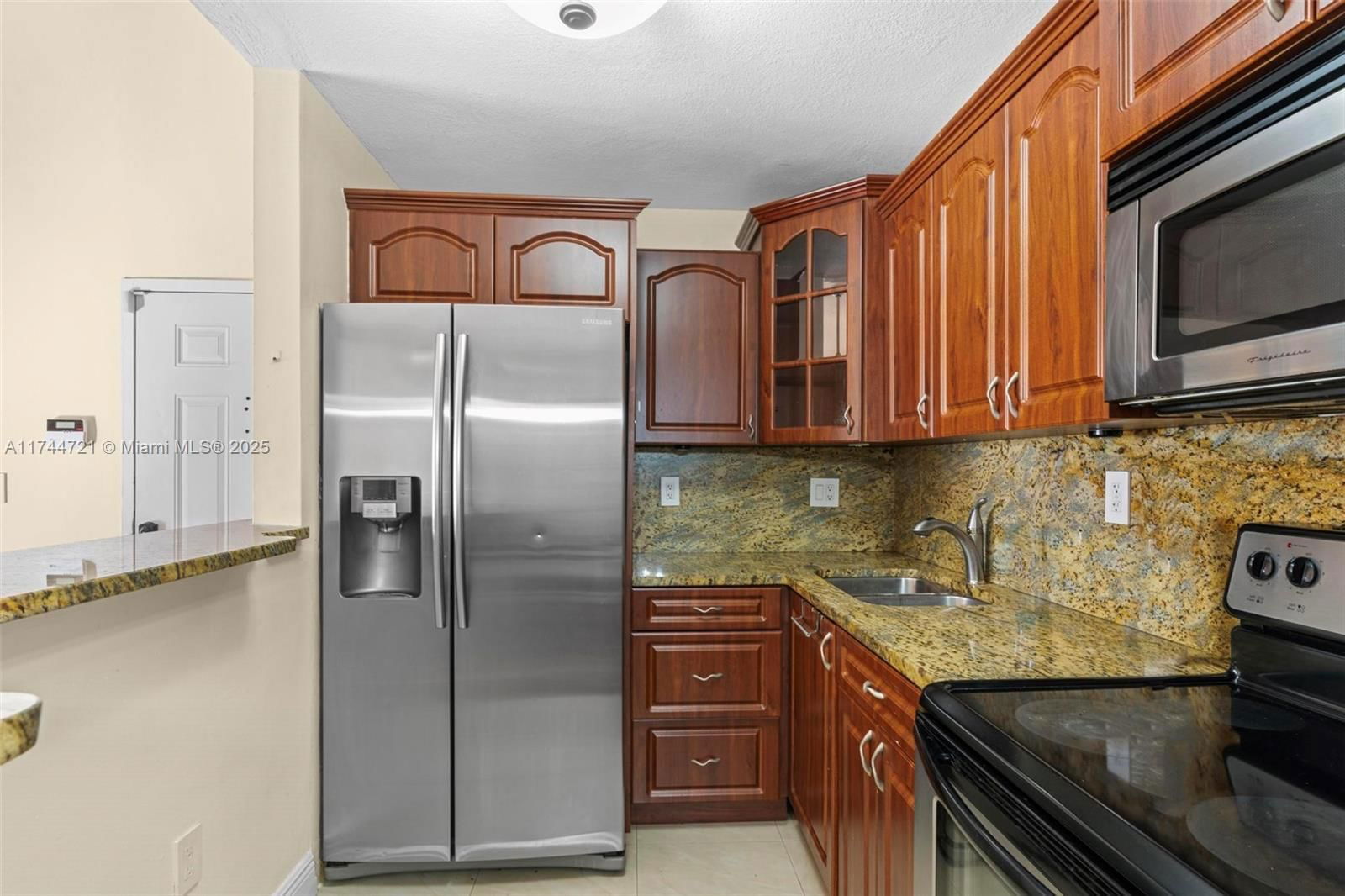 Real estate property located at 7230 179th St #208, Miami-dade, Villa Bellini Condo, Hialeah, FL