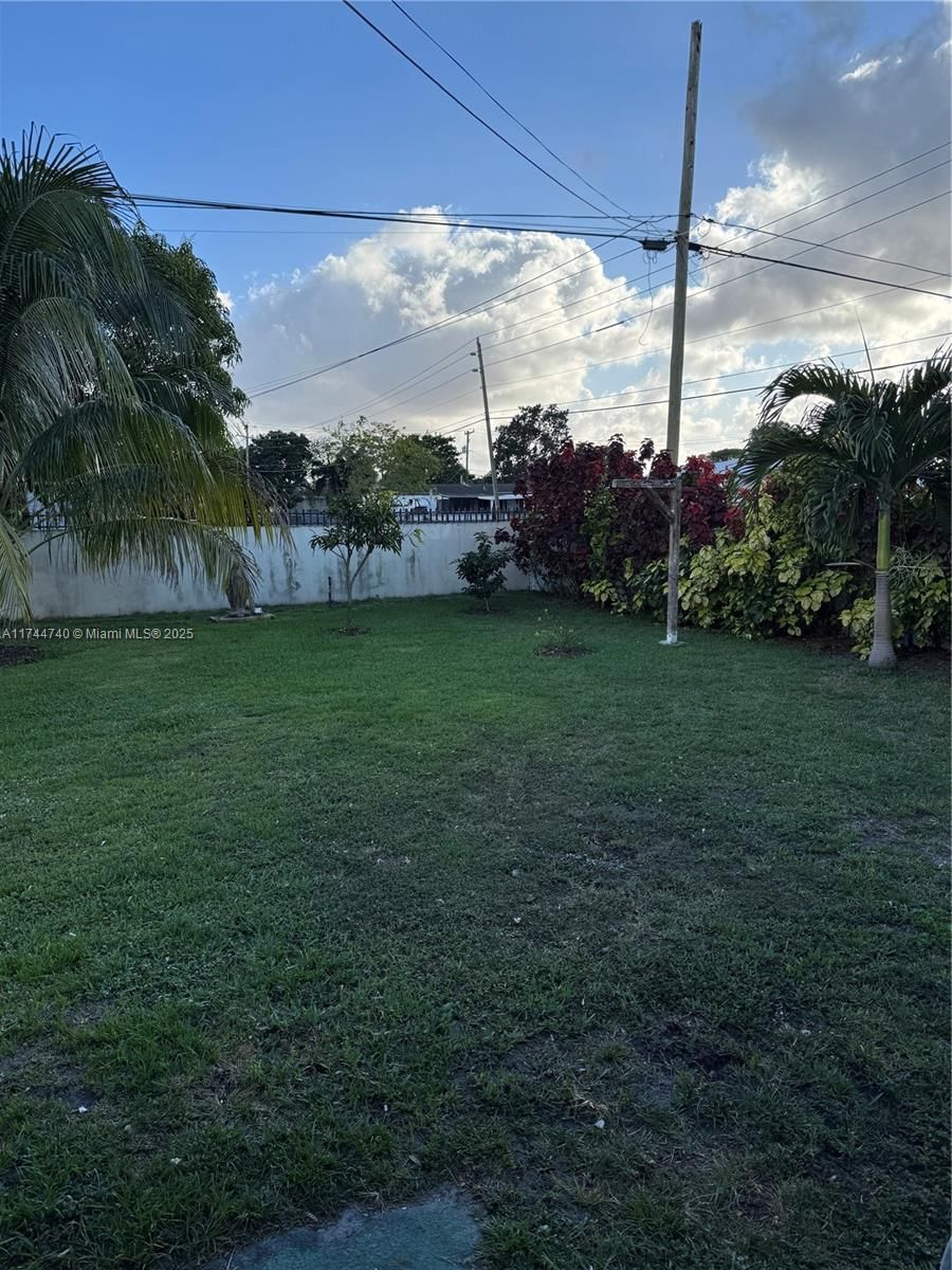 Real estate property located at 2770 164th Ter, Miami-dade, 1st Addn To Golden Highla, Miami Gardens, FL