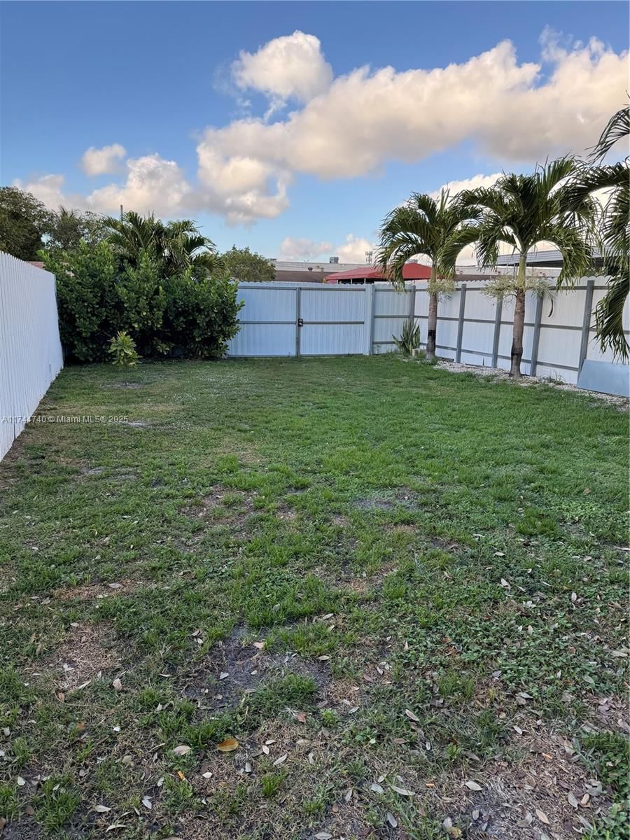 Real estate property located at 2770 164th Ter, Miami-dade, 1st Addn To Golden Highla, Miami Gardens, FL