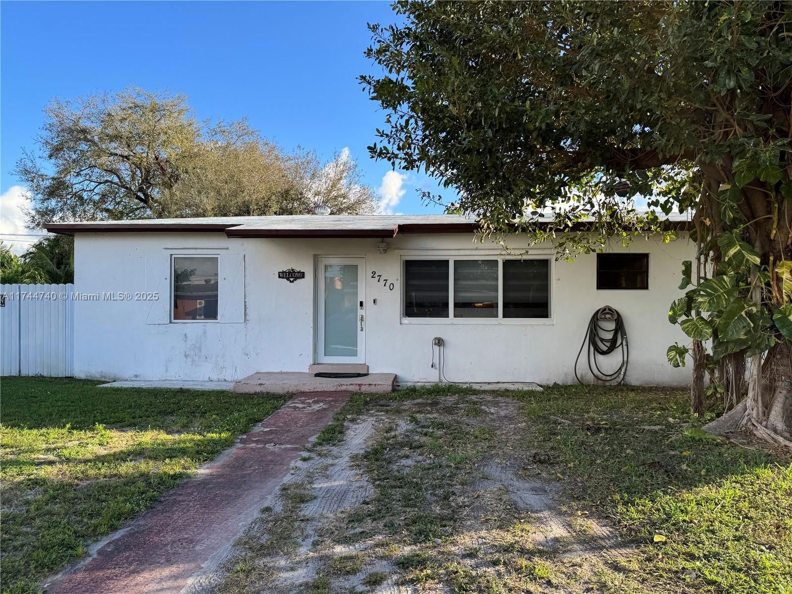 Real estate property located at 2770 164th Ter, Miami-dade, 1st Addn To Golden Highla, Miami Gardens, FL