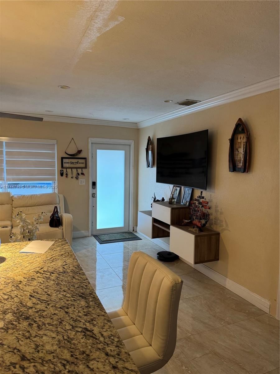 Real estate property located at 2770 164th Ter, Miami-dade, 1st Addn To Golden Highla, Miami Gardens, FL