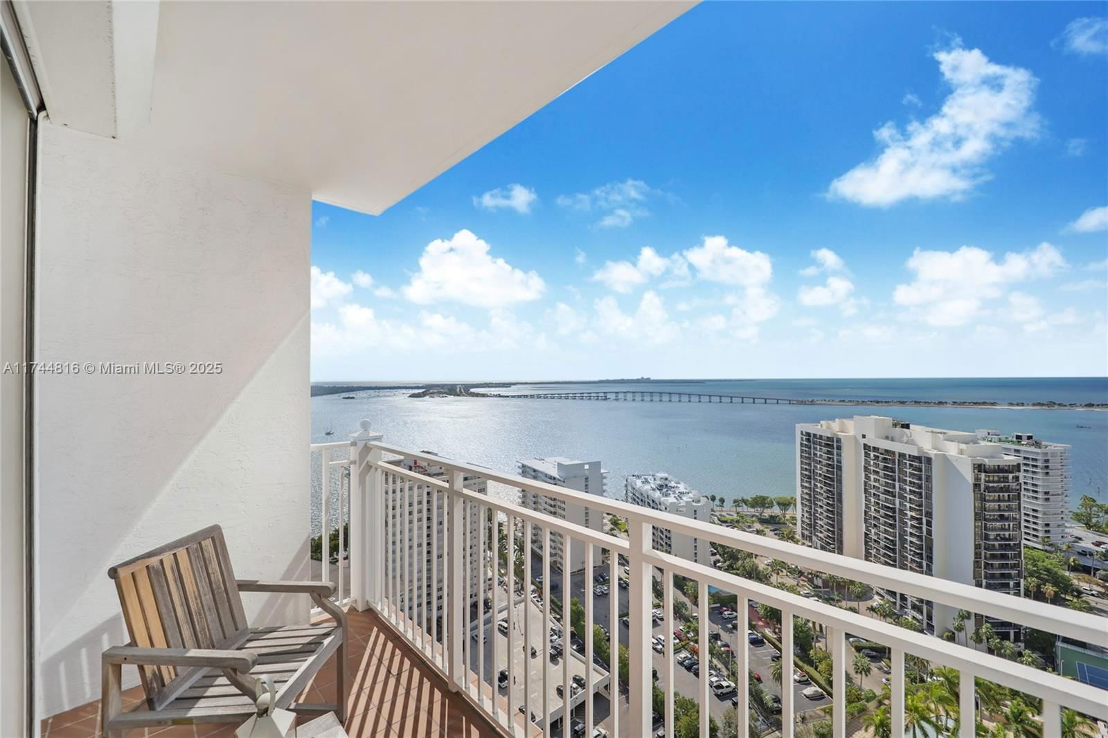 Real estate property located at 185 14th Ter #2704, Miami-dade, Fortune House Condo, Miami, FL
