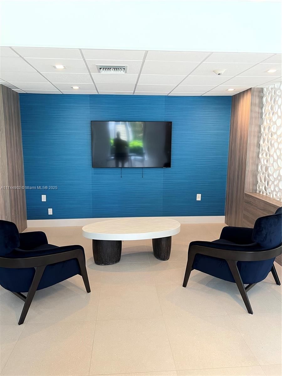 Real estate property located at 1800 Andrews Ave #5D, Broward, Drake Tower Condo, Fort Lauderdale, FL