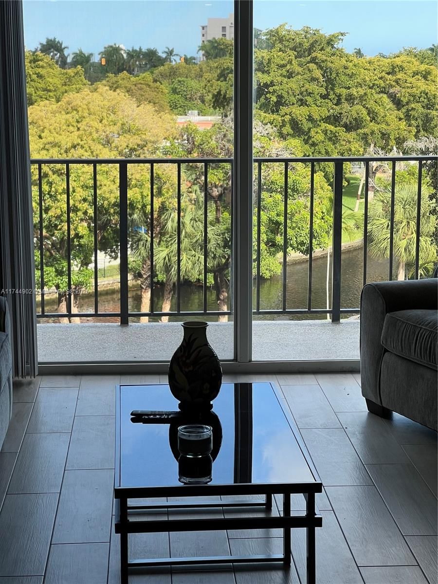Real estate property located at 1800 Andrews Ave #5D, Broward, Drake Tower Condo, Fort Lauderdale, FL
