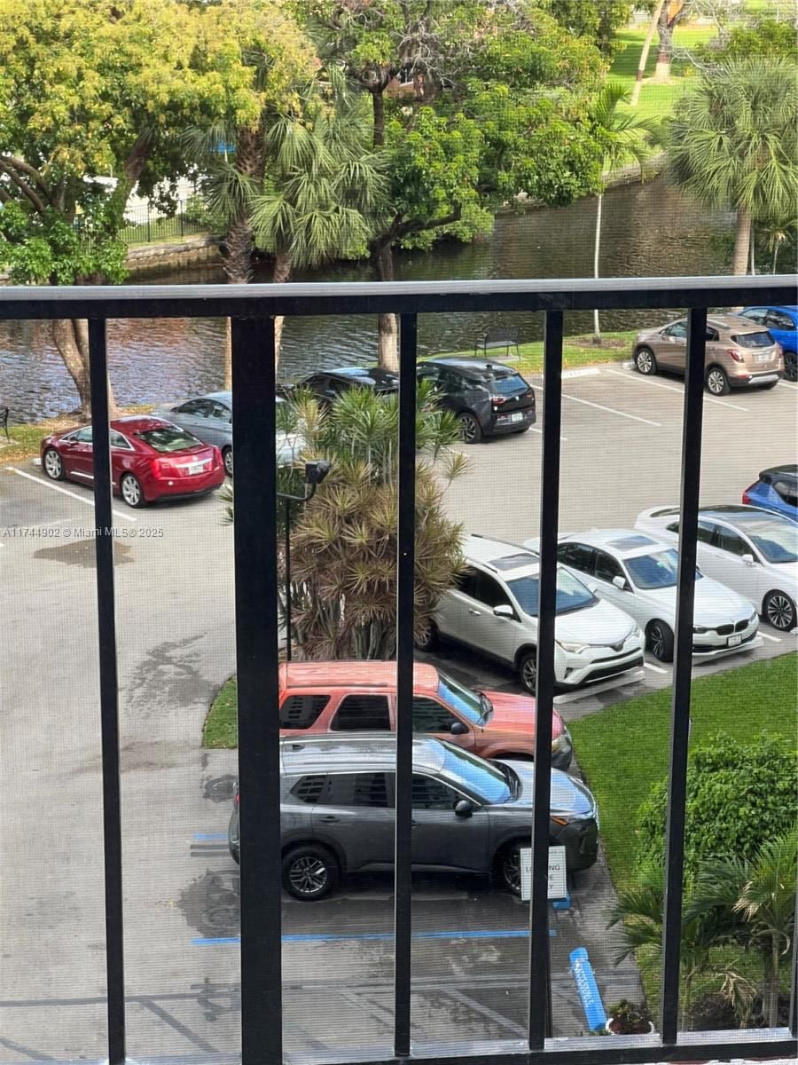 Real estate property located at 1800 Andrews Ave #5D, Broward, Drake Tower Condo, Fort Lauderdale, FL