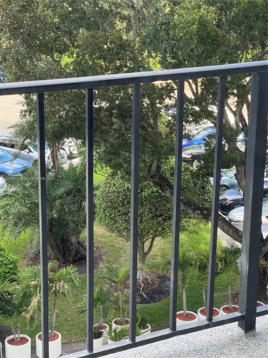 Real estate property located at 1800 Andrews Ave #5D, Broward, Drake Tower Condo, Fort Lauderdale, FL