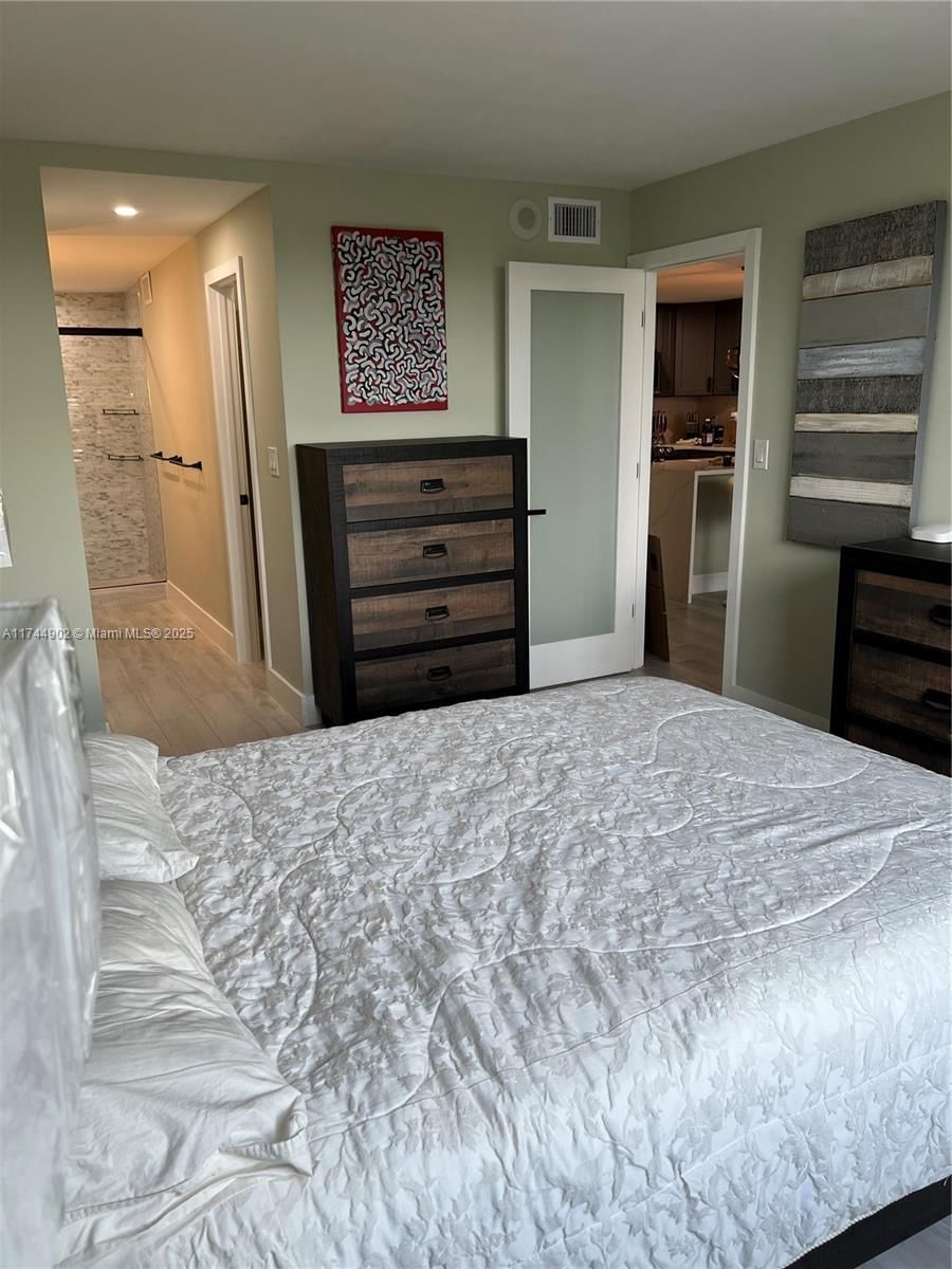 Real estate property located at 1800 Andrews Ave #5D, Broward, Drake Tower Condo, Fort Lauderdale, FL