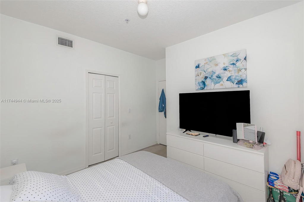 Real estate property located at 6670 114th Ave #638, Miami-dade, The Courts At Doral Isles, Doral, FL
