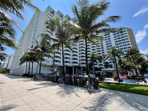 Real estate property located at 2899 Collins Ave #533, Miami-dade, Triton Tower Condo, Miami Beach, FL