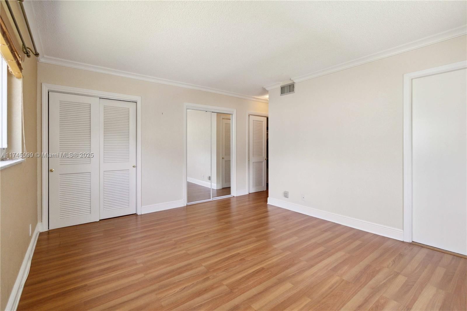 Real estate property located at 301 14th Ave #201, Broward, Meadowbrook Towers Condo, Hallandale Beach, FL