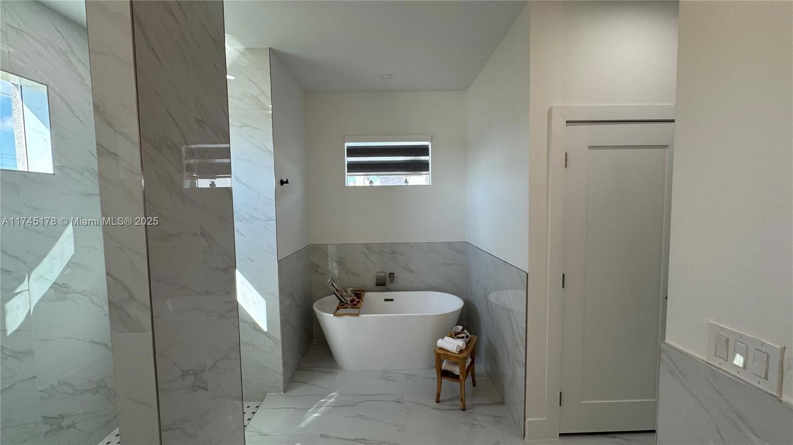 Real estate property located at 2012 NW 16 TER, Lee, Cape Coral, Cape Coral, FL