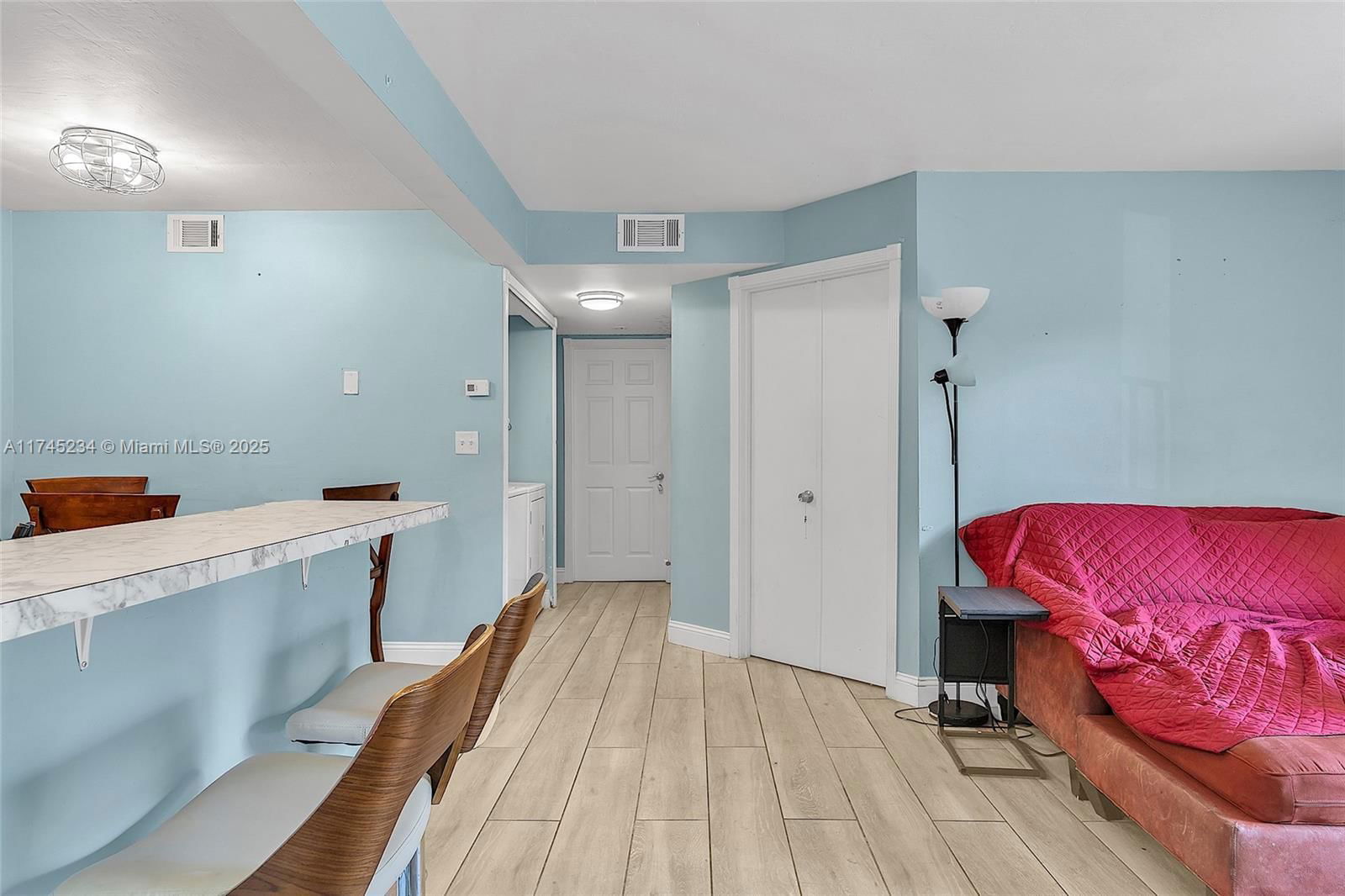 Real estate property located at 251 Palm Cir W #207, Broward, Palms Of Pembroke Condo, Pembroke Pines, FL