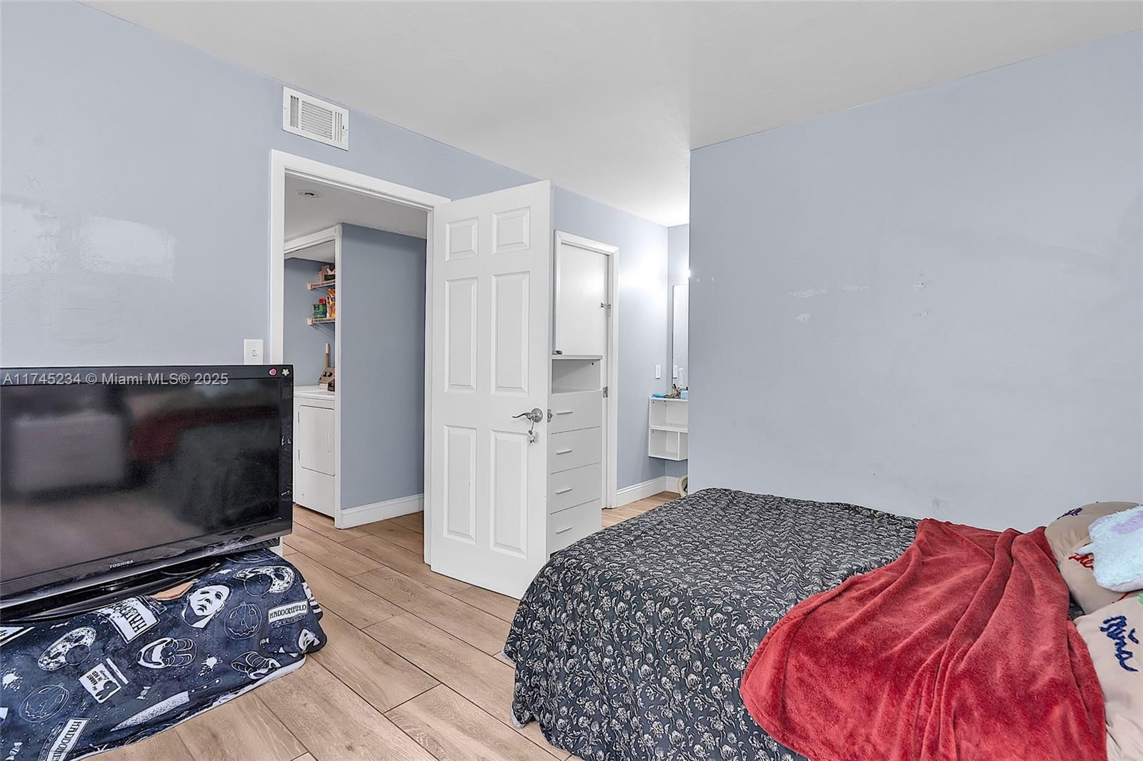 Real estate property located at 251 Palm Cir W #207, Broward, Palms Of Pembroke Condo, Pembroke Pines, FL