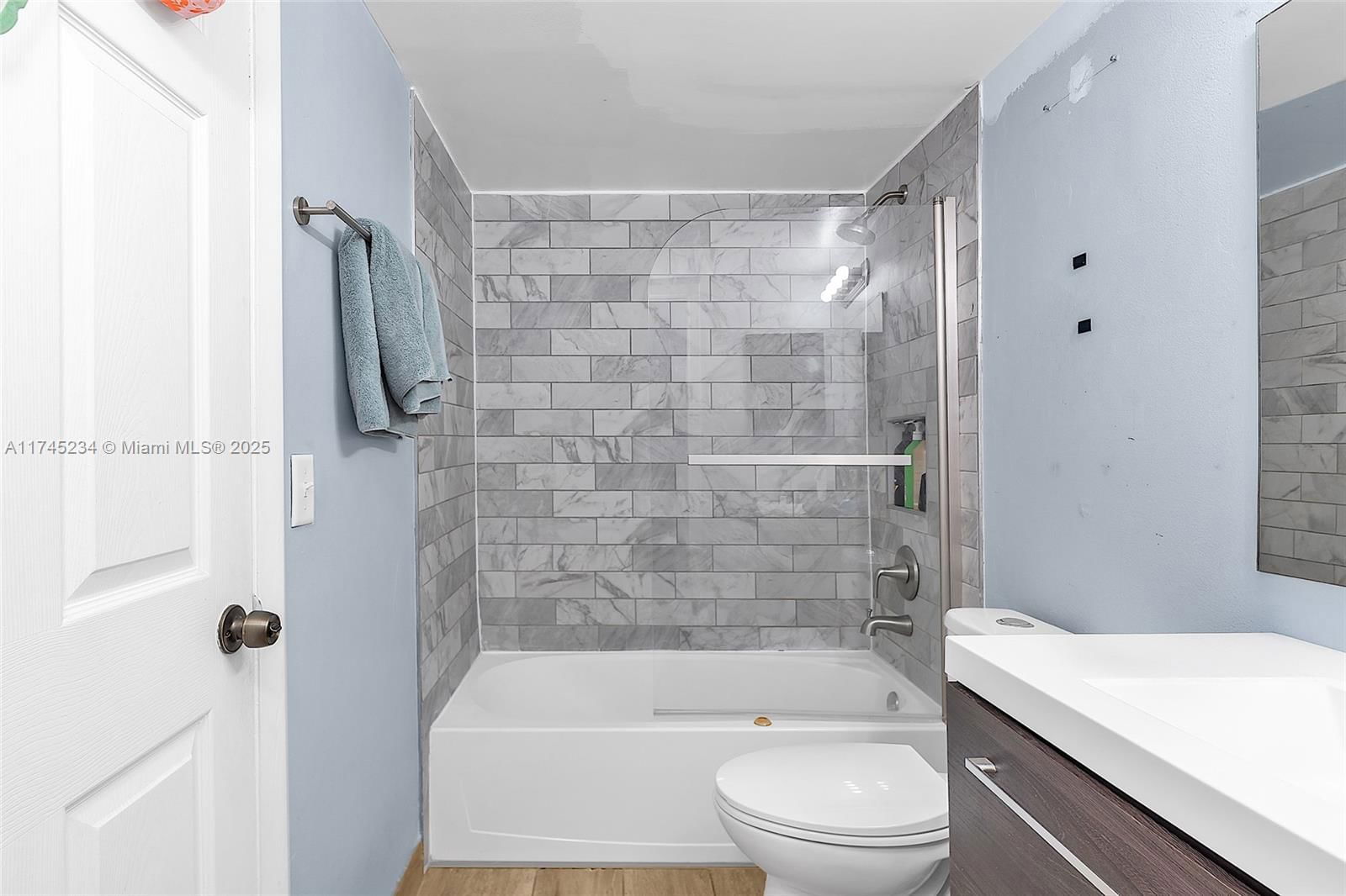 Real estate property located at 251 Palm Cir W #207, Broward, Palms Of Pembroke Condo, Pembroke Pines, FL