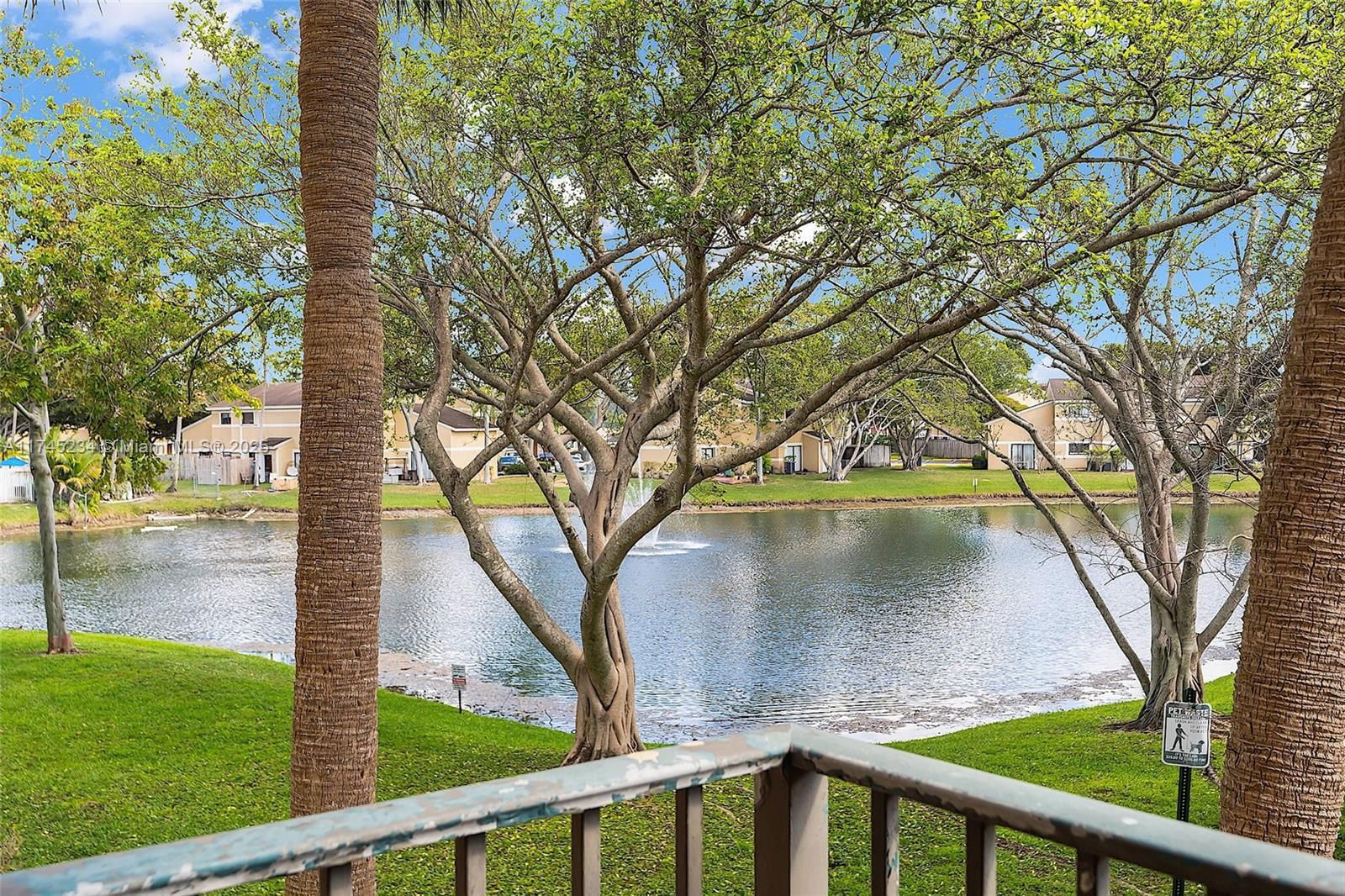 Real estate property located at 251 Palm Cir W #207, Broward, Palms Of Pembroke Condo, Pembroke Pines, FL