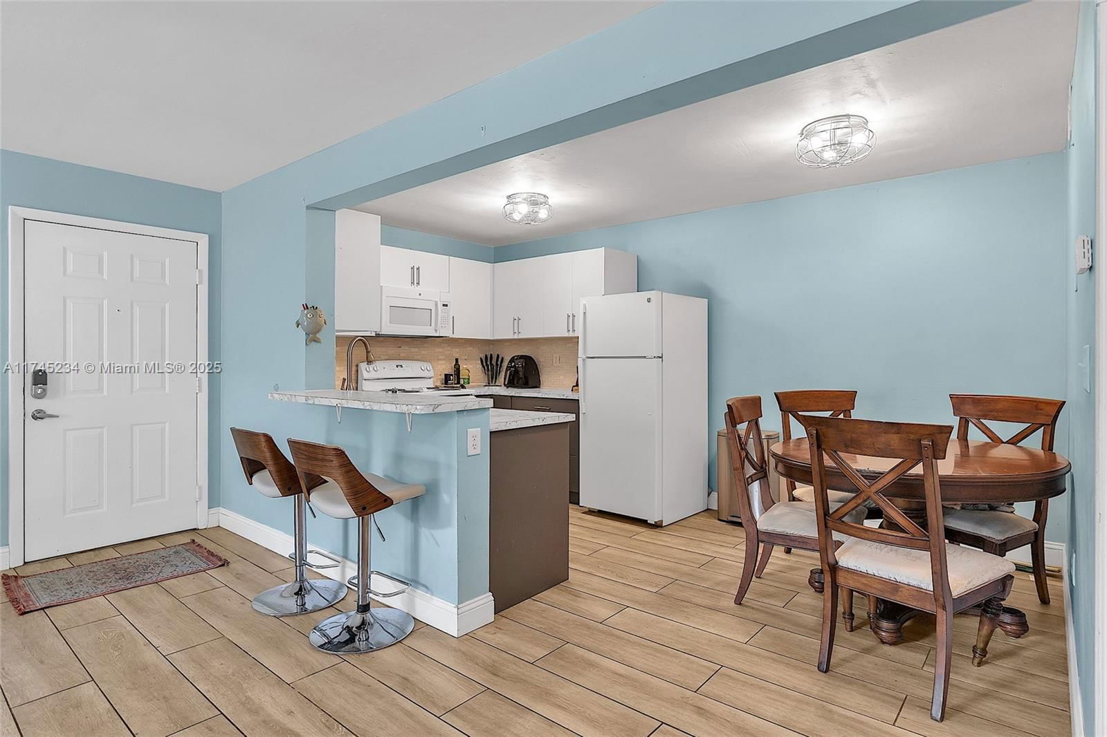 Real estate property located at 251 Palm Cir W #207, Broward, Palms Of Pembroke Condo, Pembroke Pines, FL