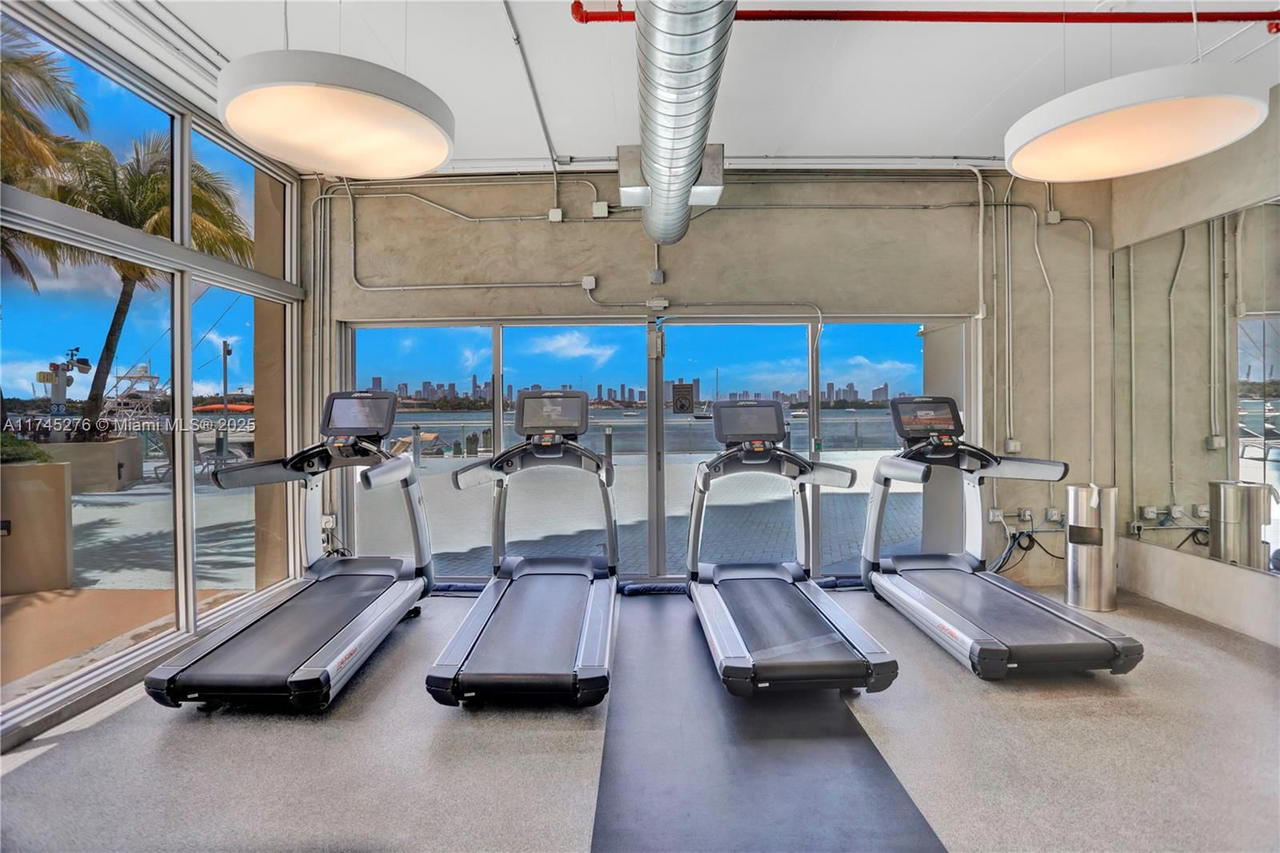 Real estate property located at 1200 West Ave PH28, Miami-dade, Mirador 1200 Condo, Miami Beach, FL