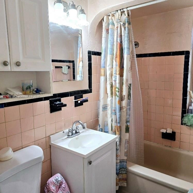Real estate property located at 313 28th Ave, Broward, Hollywood Little Ranches, Hollywood, FL