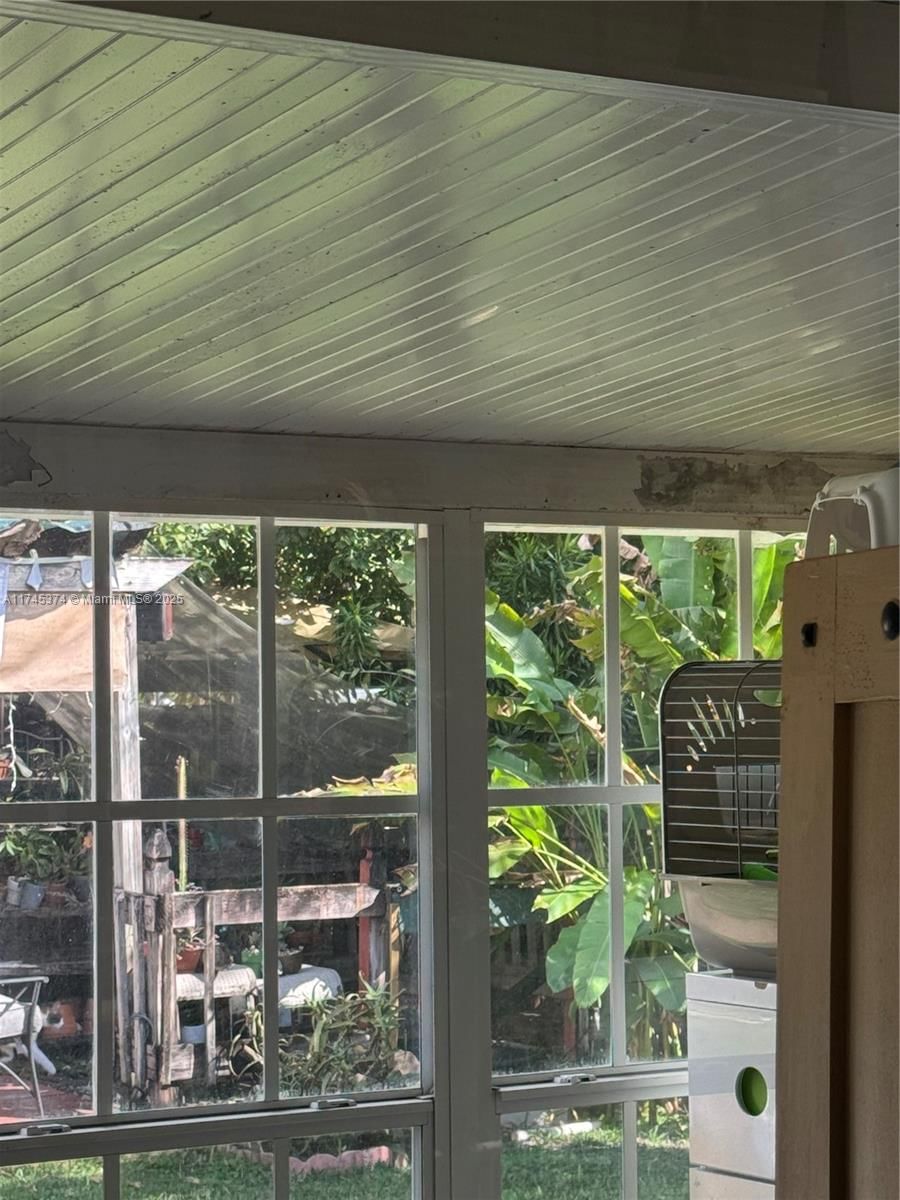 Real estate property located at 6005 108th Pl, Miami-dade, Westwood Ests 3rd Addn, Miami, FL